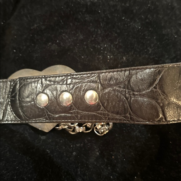 Streets Ahead Black Belt with Heart & Chain Front Size L - Picture 5 of 5